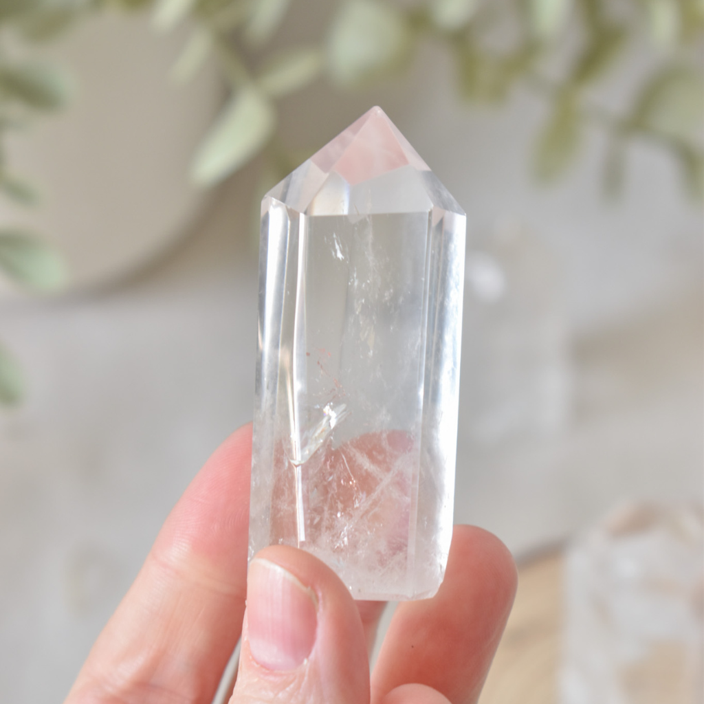 Punta de Cuarzo Cristal Natural | Limpieza, armonía y claridad