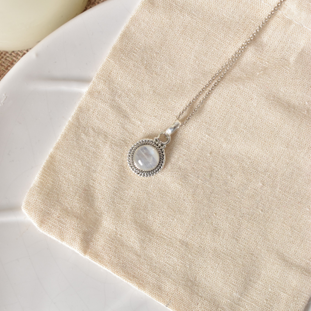 Colgante Selene Piedra Luna | Protección emocional y energía lunar