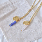 Collar Nurya | Inicial personalizable con Cuarzo Rosa o Lapislázuli