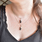 Collar Nahir | Turmalina Negra en Bruto – Protección y fuerza