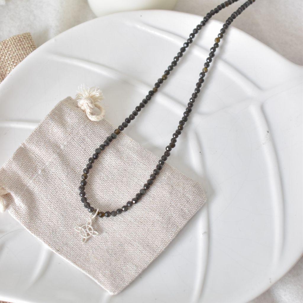 Gargantilla Yara | Obsidiana – Protección y fuerza