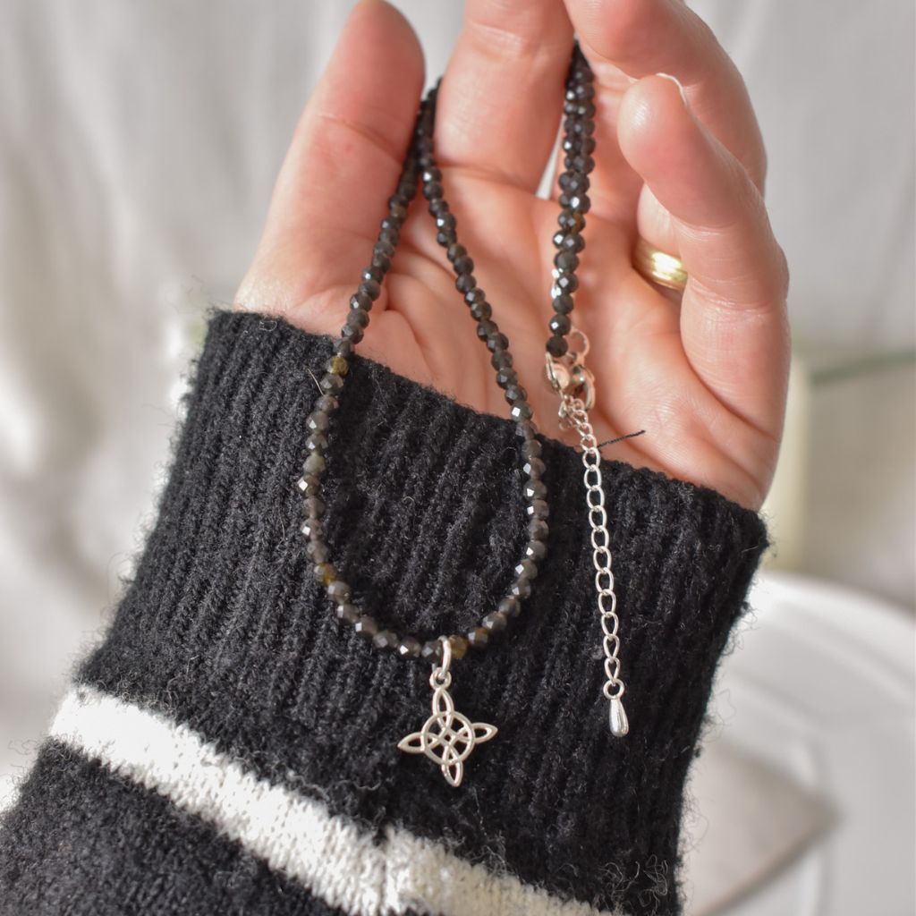 Gargantilla Yara | Obsidiana – Protección y fuerza