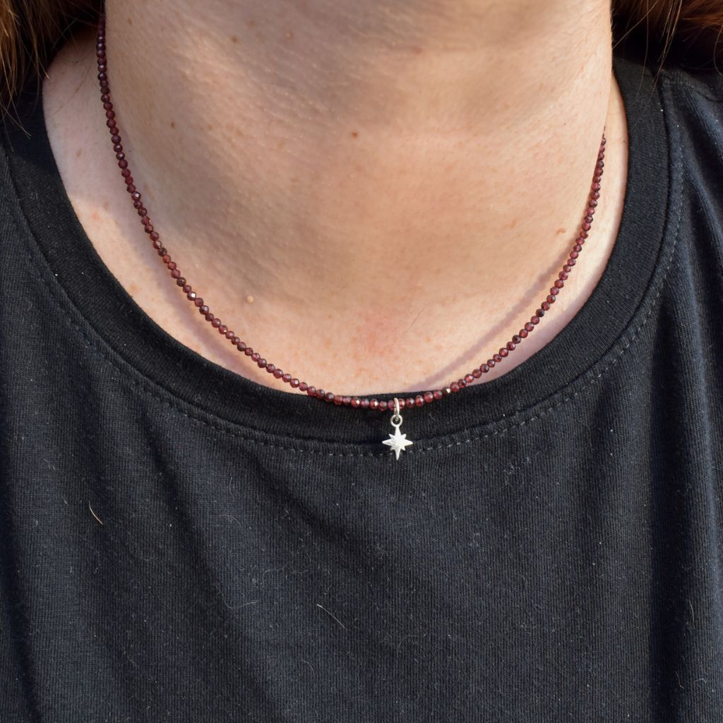 Gargantilla Vega | Amuleto de recuerdo y protección