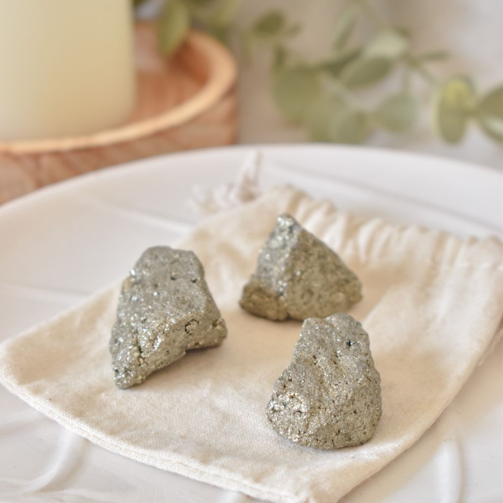 Masivo de Pirita en Bruto | Abundancia y Protección